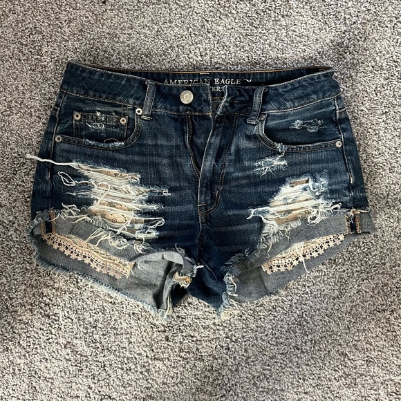 American Eagle Shorts - Picture 2 of 4